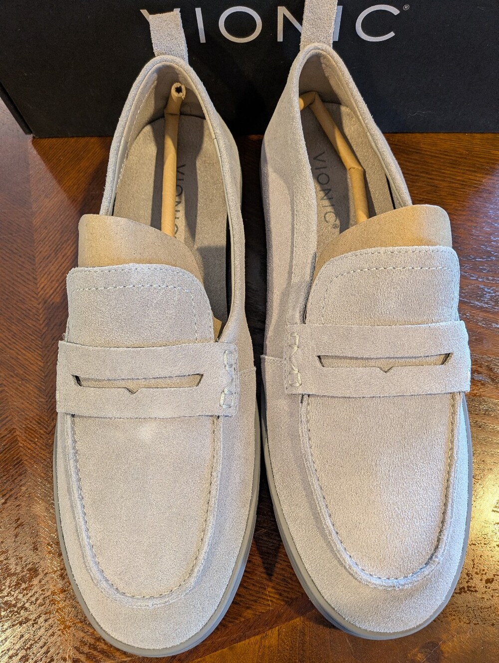 Vionic Women's Uptown Loafers in Light Gray, Wide Width, NWT - Picture 2 of 5